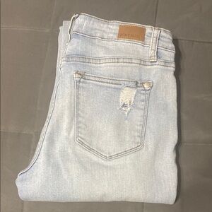 Judy Blue boyfriend fit jeans. Size 5/27